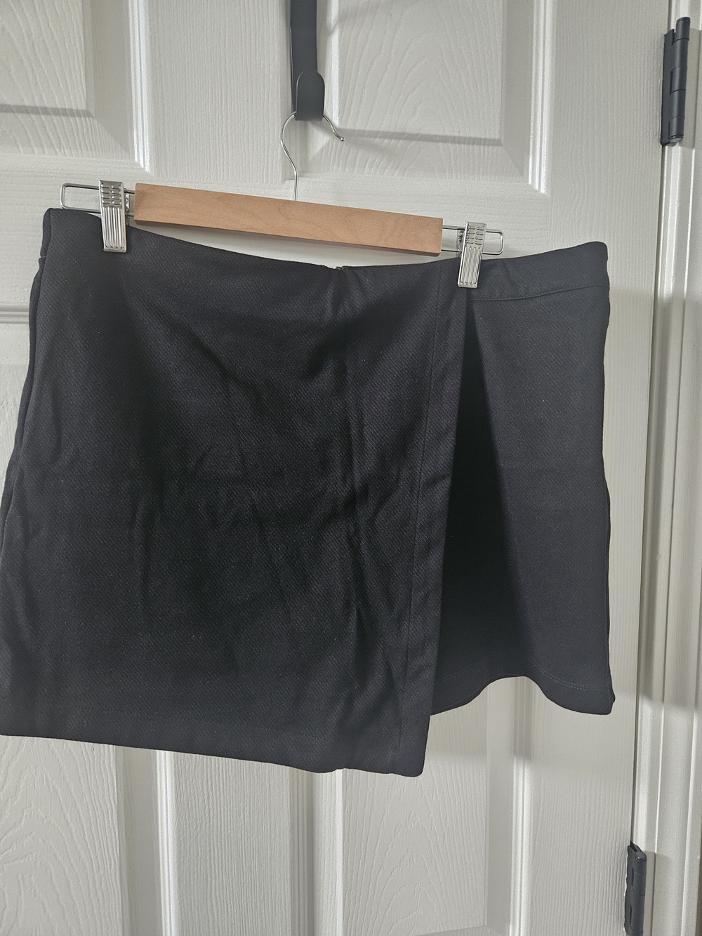 Sanctuary Black Wrap Front Skort - Size 30 - Ponte Stretch